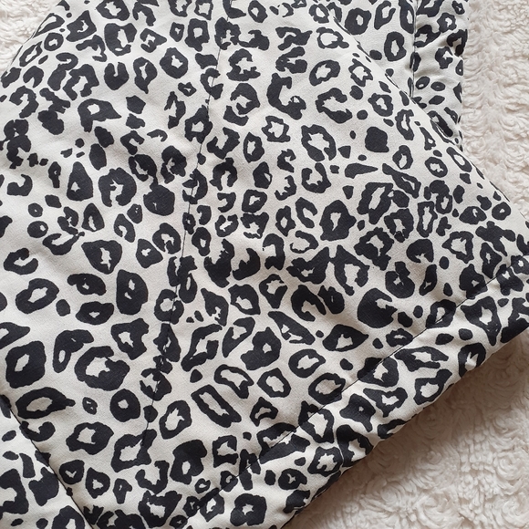 Small dog/cat  blanket  22×22 inches - Picture 5 of 8